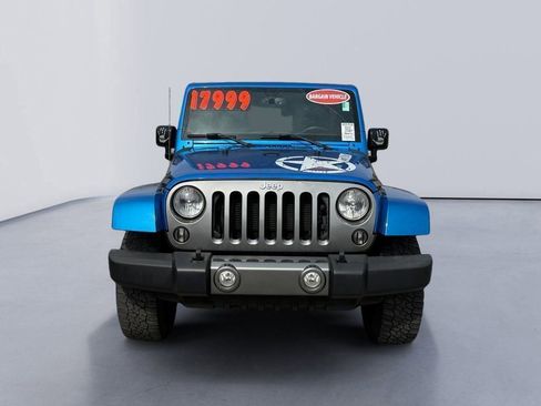 Used 2015 Jeep Wrangler Unlimited Freedom Edition image 8