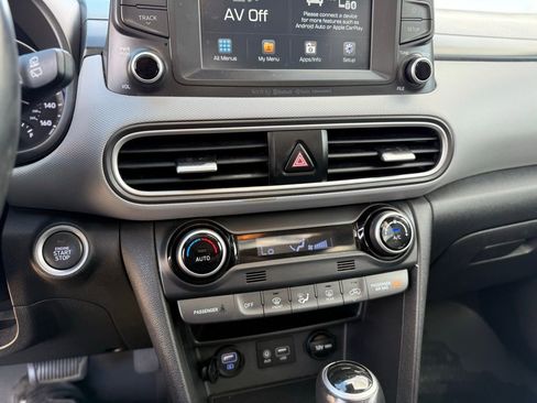 Used 2019 Hyundai Kona Limited image 31