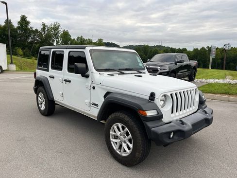 Used 2023 Jeep Wrangler Unlimited Sport AWD/4WD image 2
