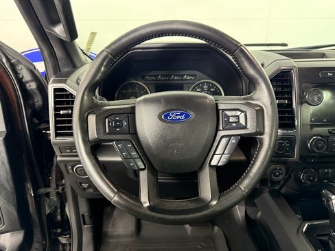 Used 2018 Ford F150 XLT w/ Equipment Group 302A Luxury image 23