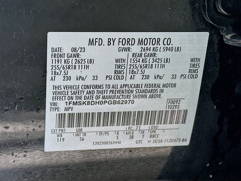 Used 2023 Ford Explorer XLT w/ Equipment Group 202A image 12