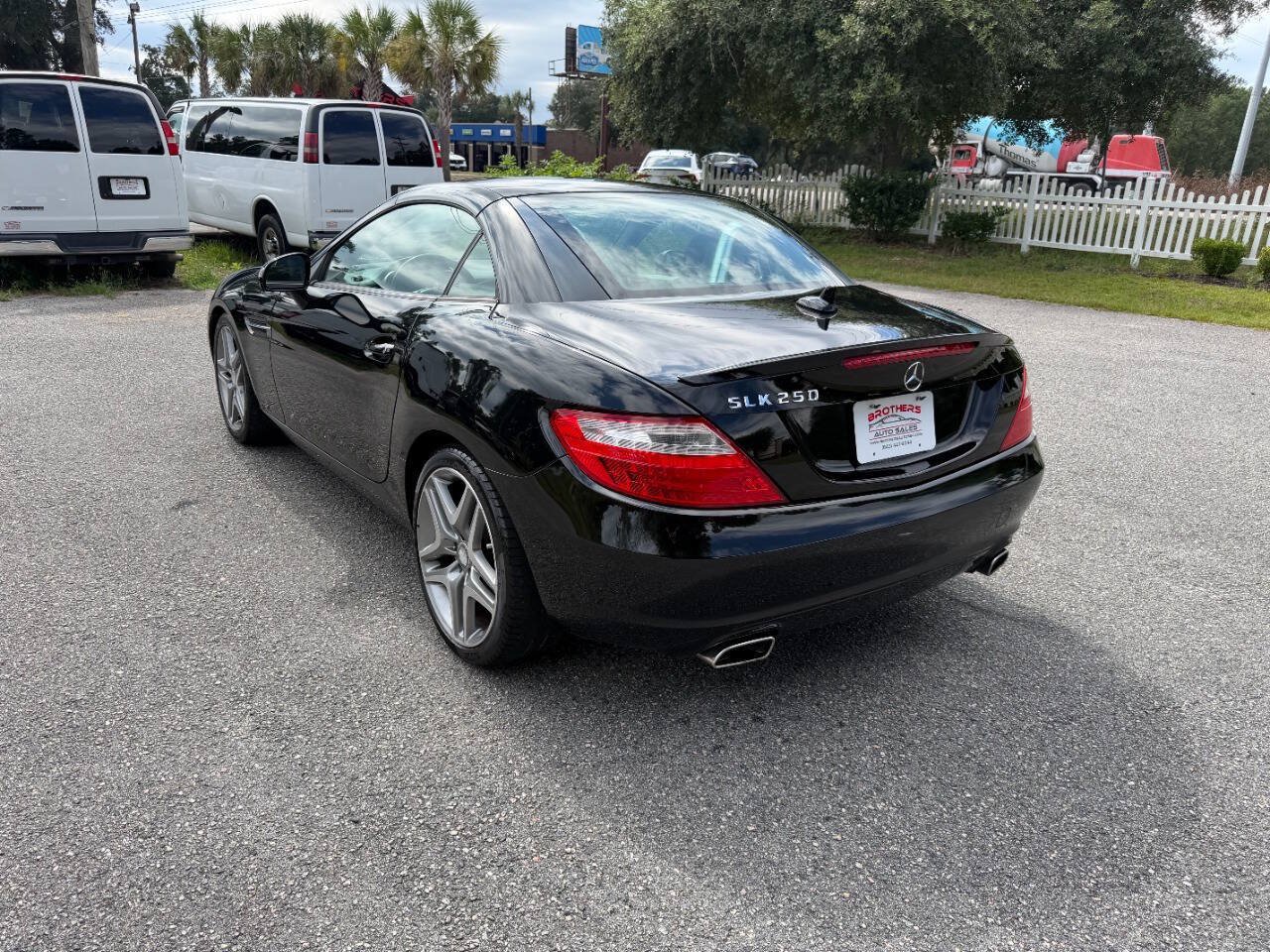 Used 2014 Mercedes-Benz SLK 250 image 40