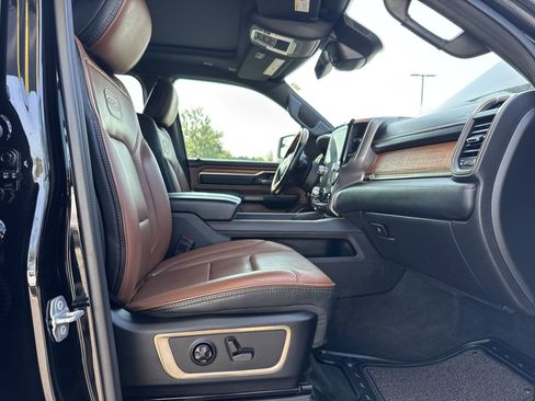 New 2023 GMC Savana 2500 w/ Driver Convenience Package image 31