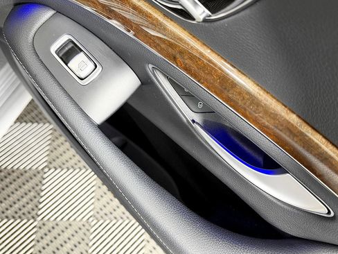 Used 2015 Mercedes-Benz S 550 4MATIC Sedan image 54