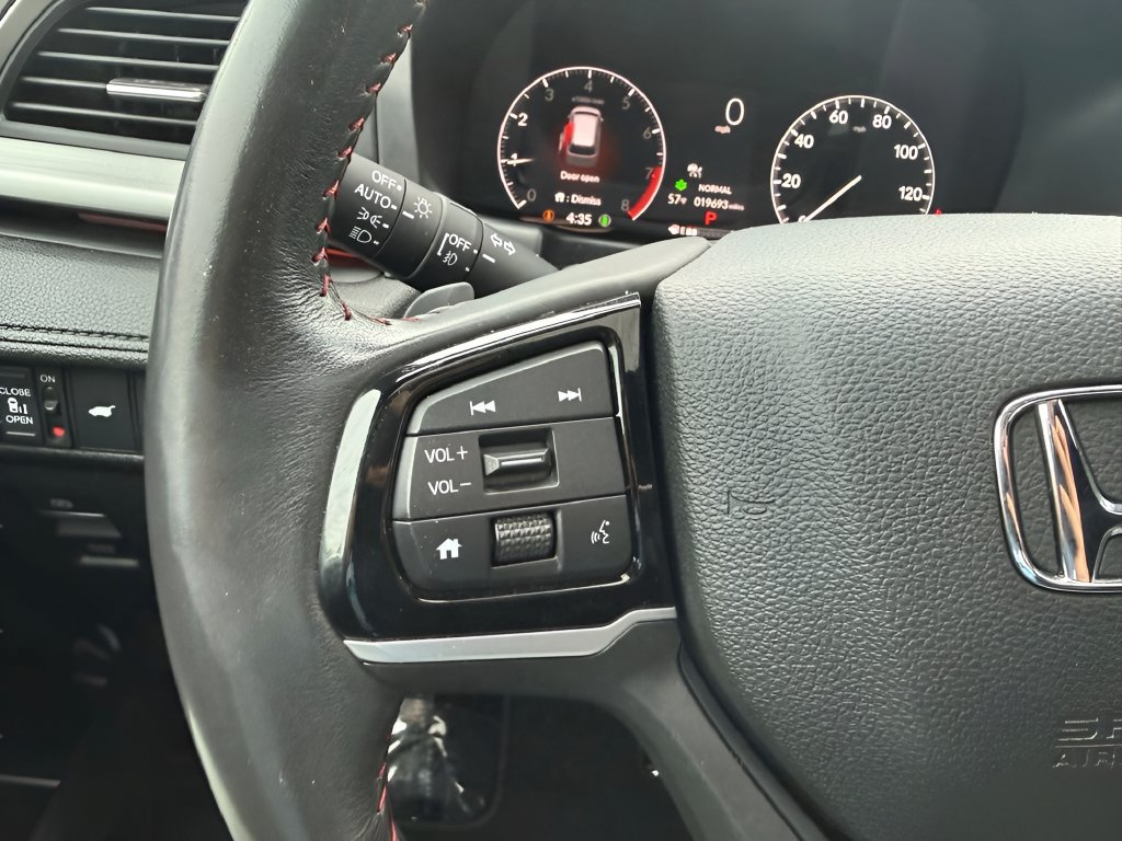 Used 2025 Honda Odyssey Sport-L image 27