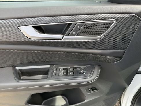 New 2026 Volkswagen Atlas Cross Sport SEL AWD/4WD image 14