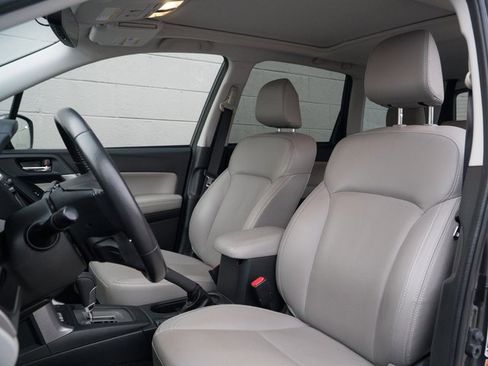 Used 2018 Subaru Forester 2.5i Limited image 5