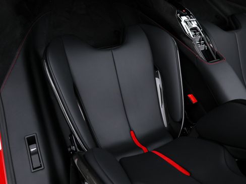 Certified 2025 Ferrari SF90 Spider AWD/4WD image 38