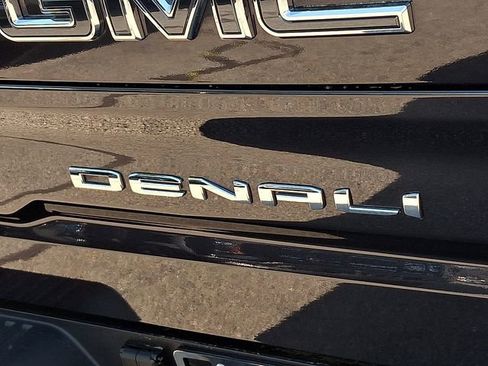 Used 2025 GMC Sierra 1500 Denali Ultimate AWD/4WD image 32