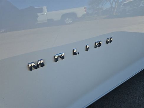 Used 2023 Chevrolet Malibu LS image 28