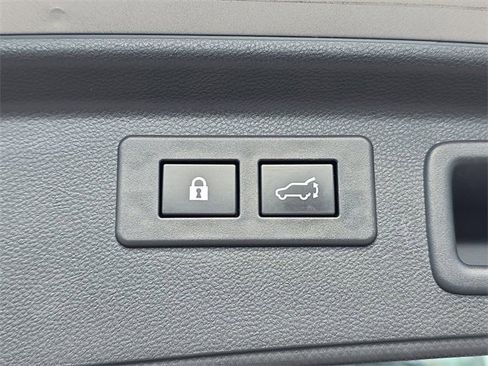 Used 2023 Subaru Forester Limited image 9