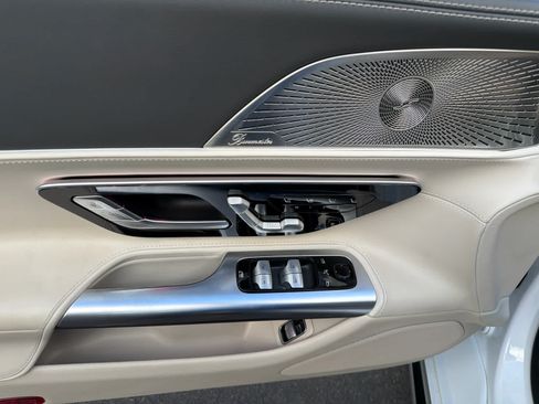 Used 2022 Mercedes-Benz SL 55 AMG 4MATIC image 9