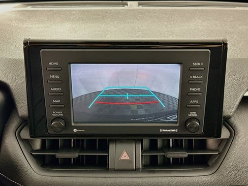 Used 2022 Toyota RAV4 LE w/ Carpet Mat Package (TMS) AWD/4WD image 21
