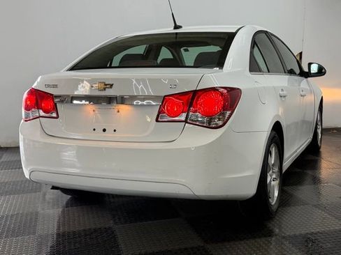 Used 2014 Chevrolet Cruze LT image 10
