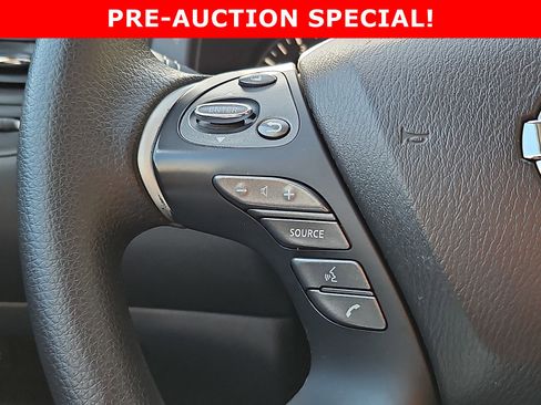 Used 2017 Nissan Pathfinder S AWD/4WD image 18