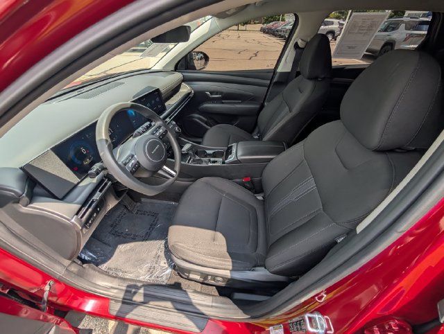 Used 2025 Hyundai Tucson SEL FWD image 14