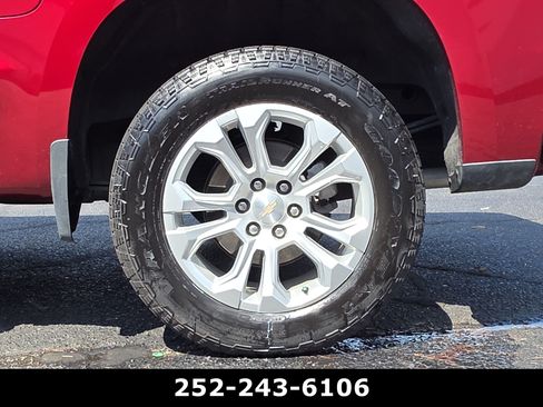 Used 2023 Chevrolet Silverado 1500 LTZ w/ LTZ Premium Package AWD/4WD image 41