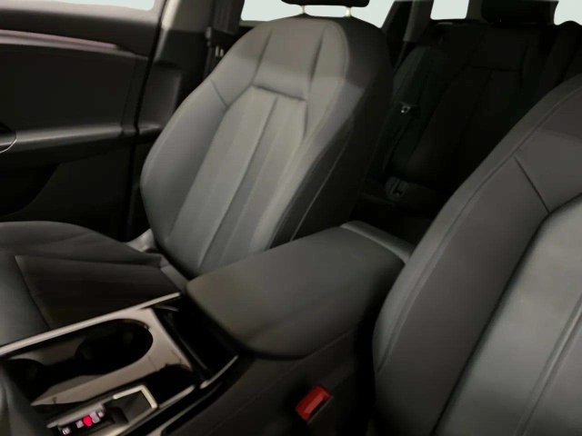 Used 2025 Audi Q6 e-tron Premium w/ Convenience Package RWD image 89