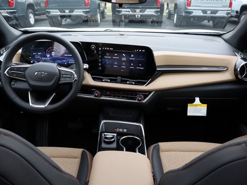 New 2026 Chevrolet Equinox ACTIV image 21