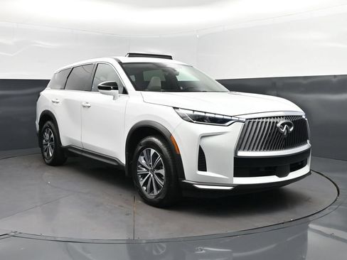 Used 2026 INFINITI QX60 Pure w/ Cargo Package FWD image 9