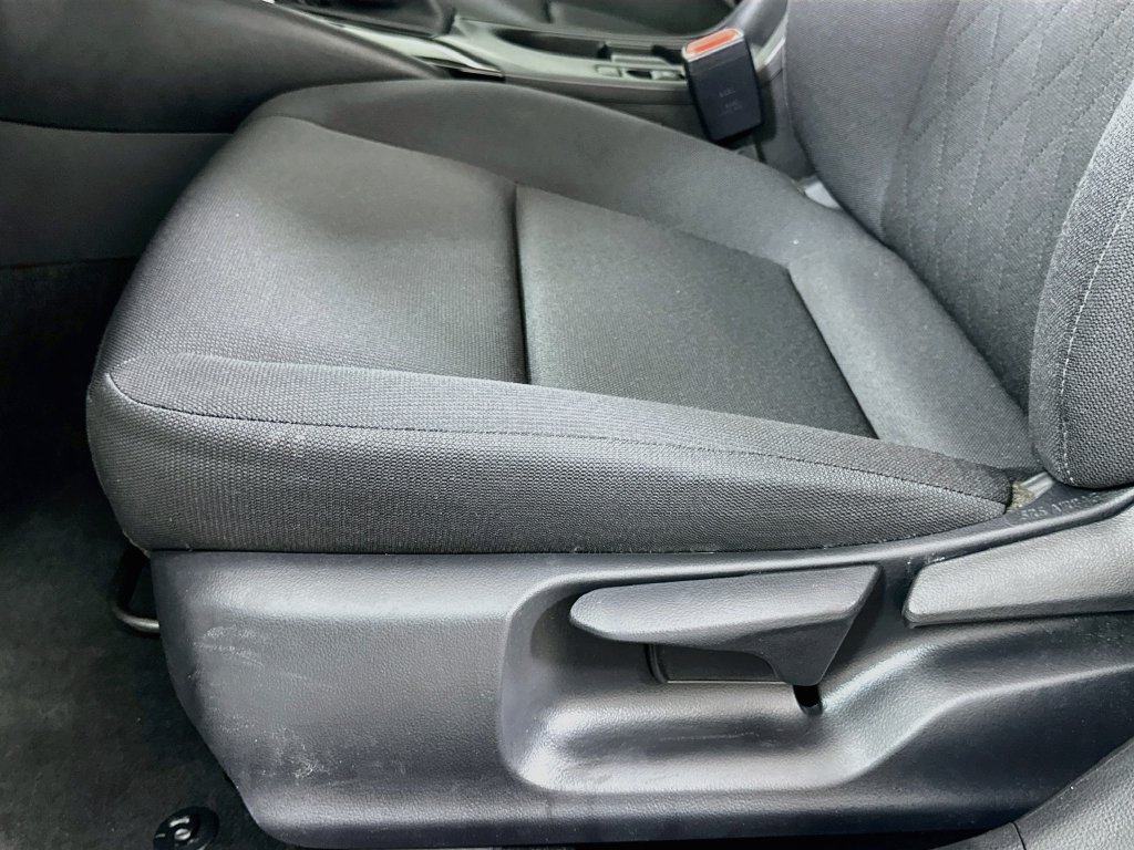 Certified 2025 Toyota Corolla LE FWD image 19
