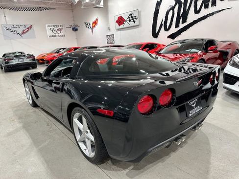 Used 2011 Chevrolet Corvette Coupe w/ 1LT RWD image 3