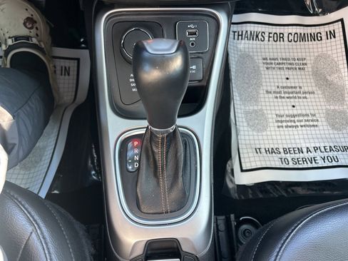 Used 2018 Jeep Compass Latitude w/ Popular Equipment Group image 29