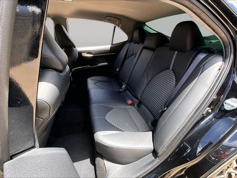 Used 2023 Toyota Camry SE FWD image 18