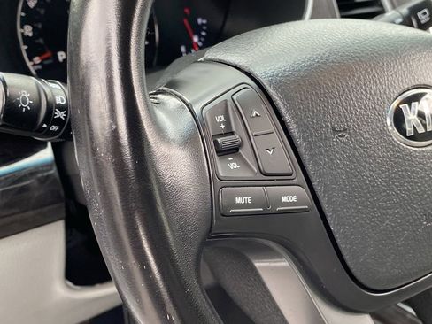 Used 2014 Kia Sorento SX w/ 3rd Row Package image 24