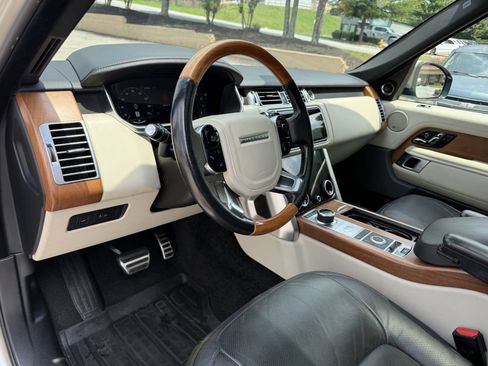 Used 2019 Land Rover Range Rover Long Wheelbase Supercharged AWD/4WD image 19