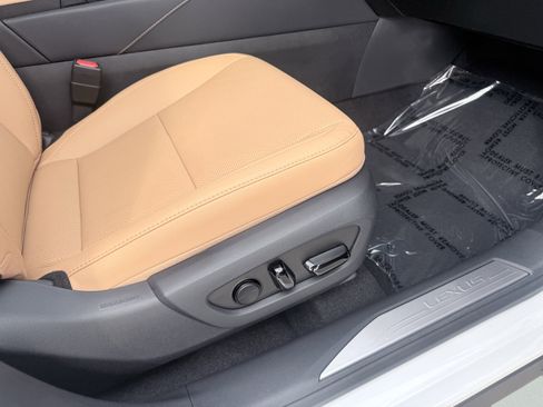 Used 2026 Lexus RX 350 RX 350 w/ Cold Area Package image 47