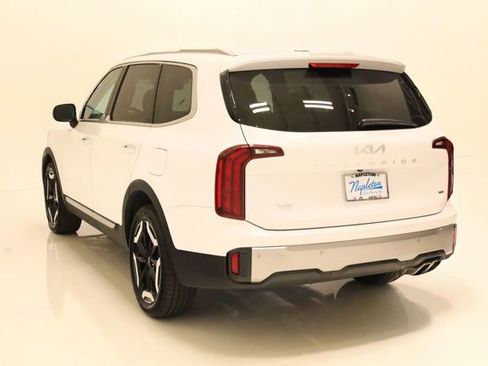 Used 2025 Kia Telluride S AWD/4WD image 8