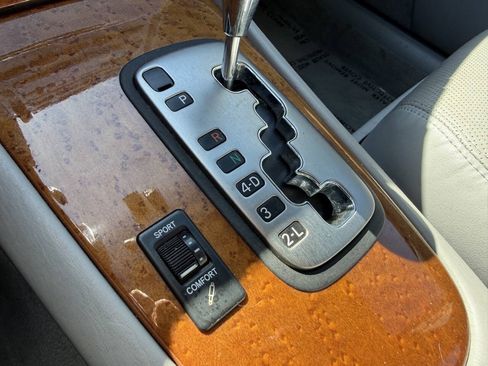 Used 2005 Lexus ES 330 FWD image 14
