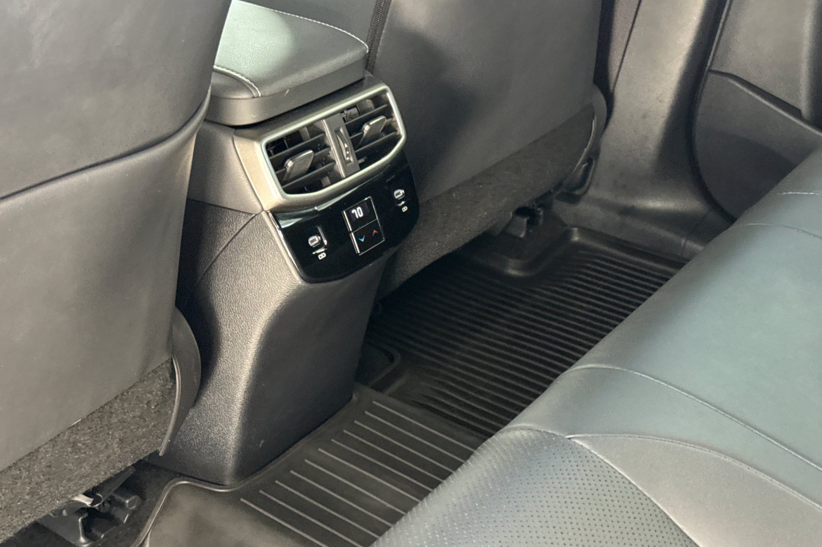 Certified 2024 Lexus RX 350 Premium w/ Accessory Package (Z1) FWD image 16