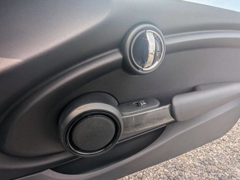 Used 2015 MINI Cooper 2-Door Hardtop image 20