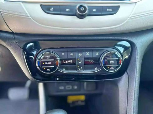 Used 2022 Buick Encore GX Select w/ Advanced Technology Package image 21