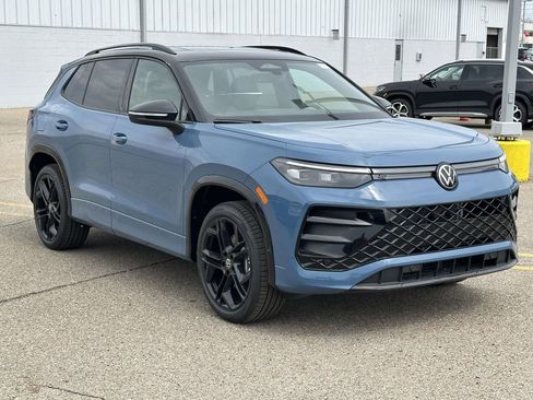 New 2026 Volkswagen Tiguan SE R-Line AWD/4WD image 5