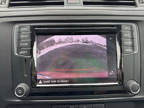 Used 2016 Volkswagen Jetta SE image 17