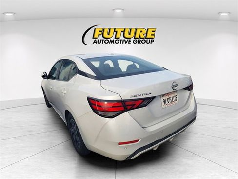 Certified 2024 Nissan Sentra SV image 4