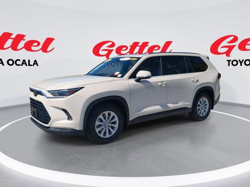 Used 2024 Toyota Grand Highlander Limited image 1