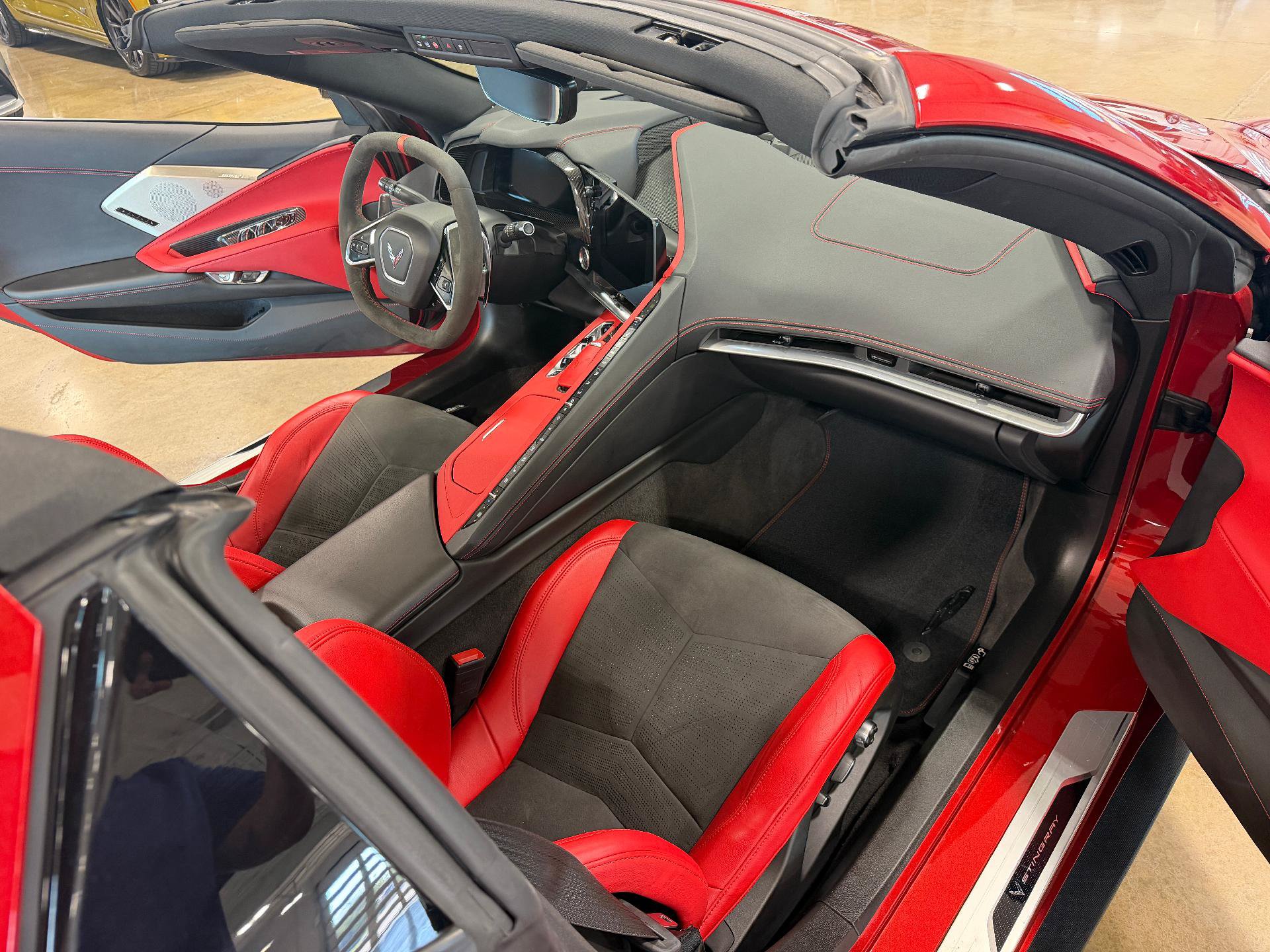 Used 2023 Chevrolet Corvette Stingray Preferred Conv w/ Z51 Performance Package RWD image 23