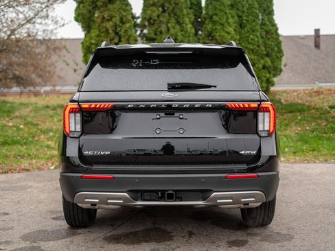 New 2026 Ford Explorer Active w/ Active Comfort Package image 6