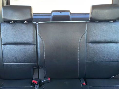 Used 2011 Nissan Armada SL image 36