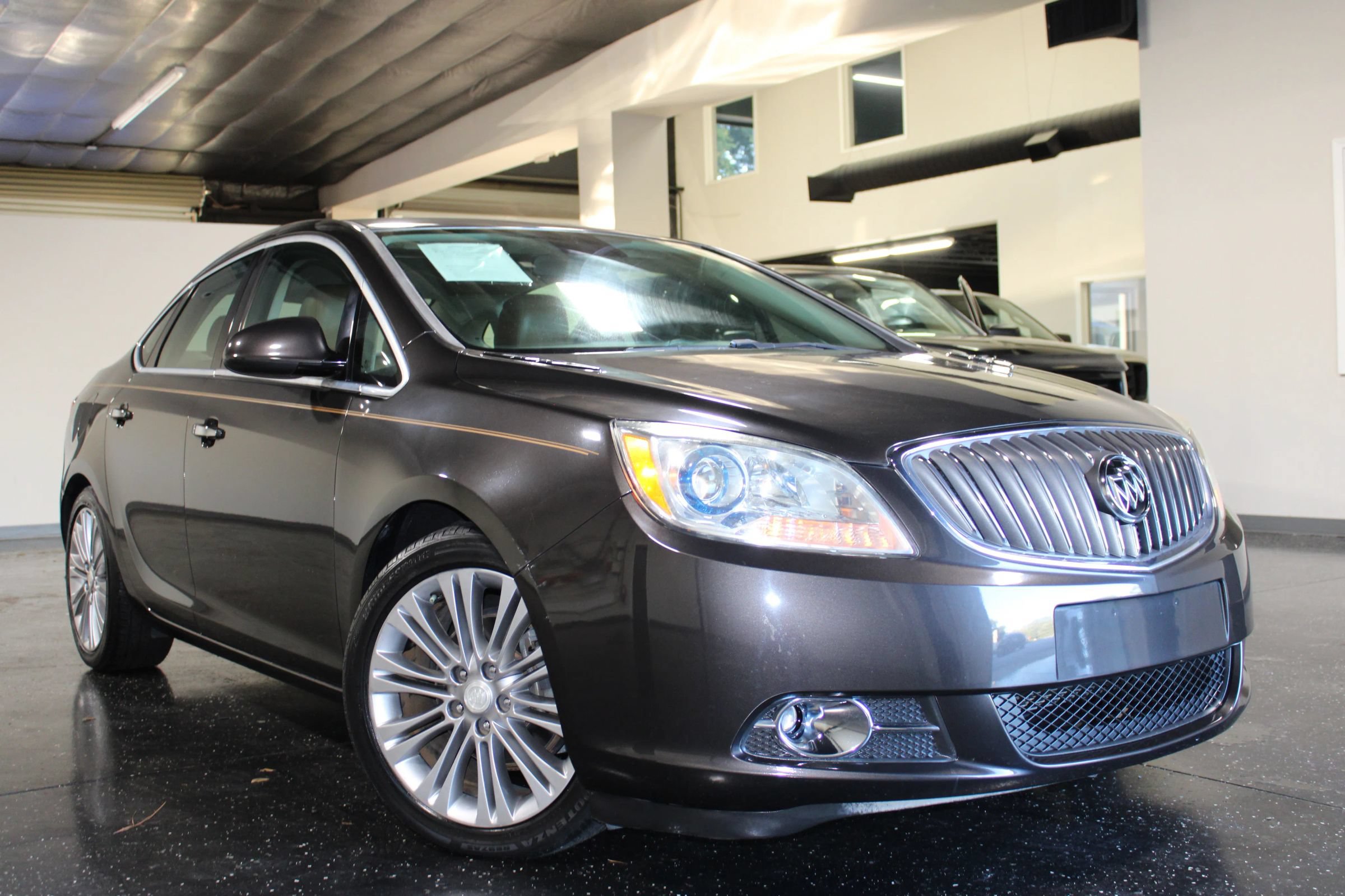 Used 2013 Buick Verano Leather FWD image 38