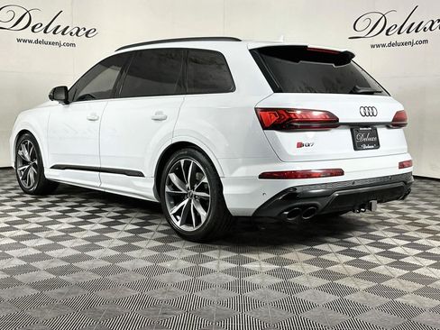 Used 2023 Audi SQ7 Prestige w/ Prestige Package AWD/4WD image 4