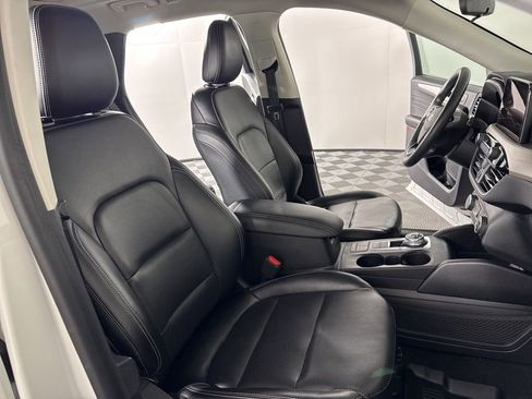 Used 2022 Ford Escape SEL w/ Technology Package image 38