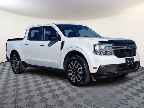 Used 2024 Ford Maverick Lariat image 1