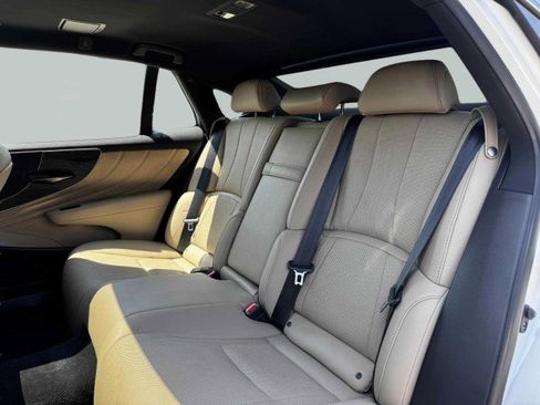 Used 2023 Lexus LS 500 image 36