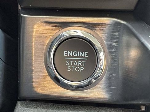 New 2026 Ford F250 Lariat w/ Chrome Package image 24