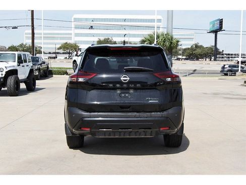 Used 2023 Nissan Rogue SV w/ SV Premium Package image 5